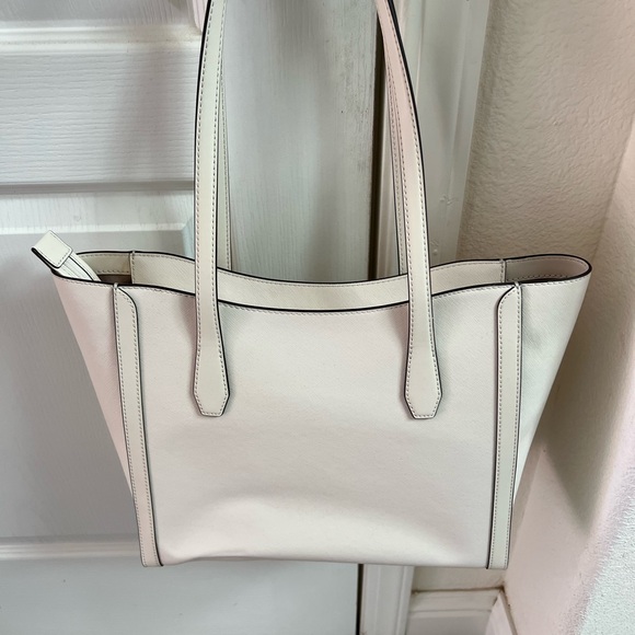 Michael Kors White Tote Bag - Picture 3 of 7